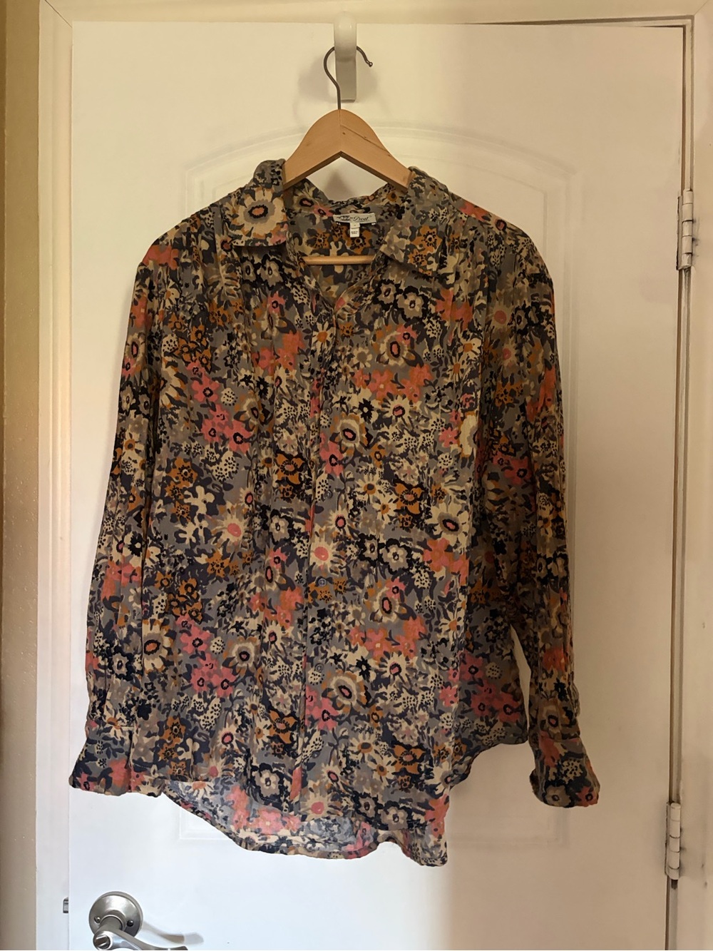 THE GREAT floral top
